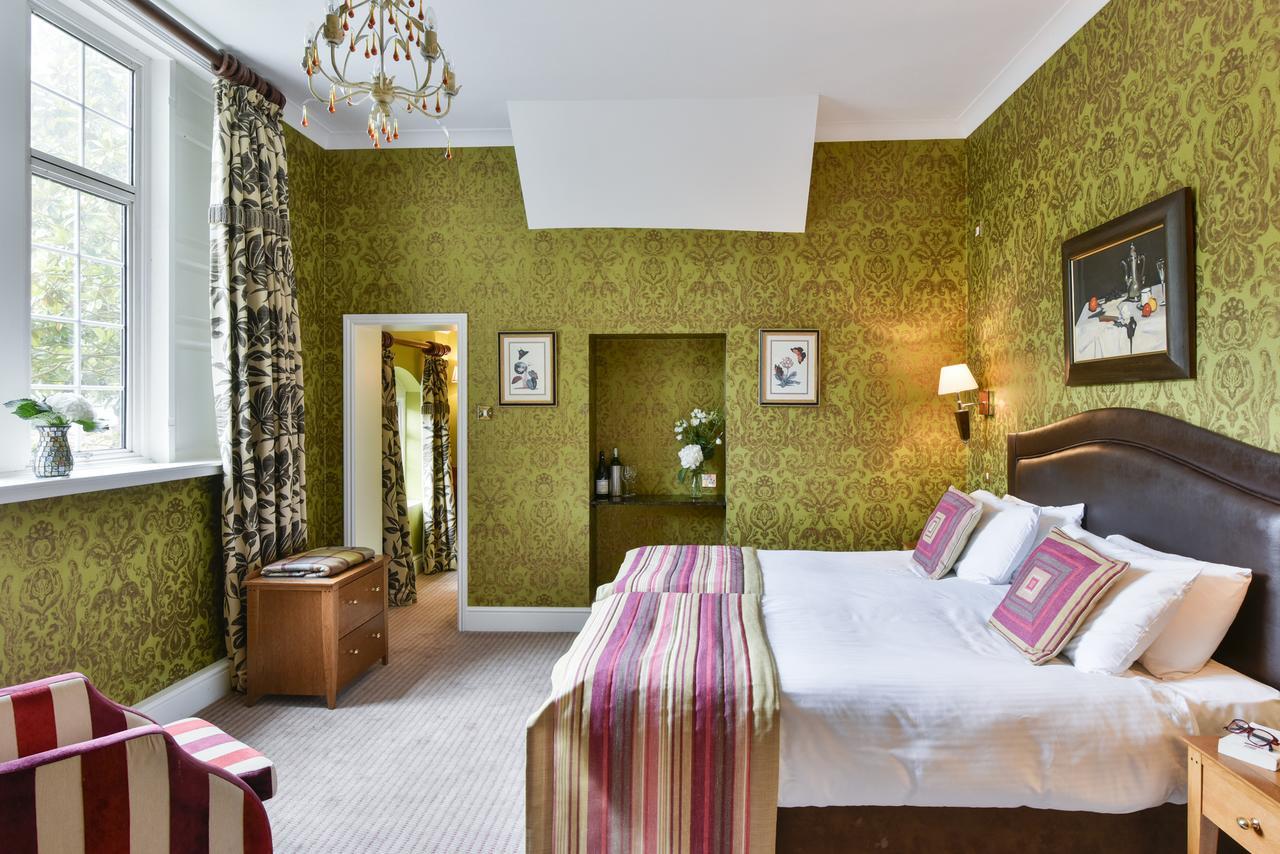 Clarion Hotel Charlecote Pheasant Уэллесбурн-Гастингс Экстерьер фото